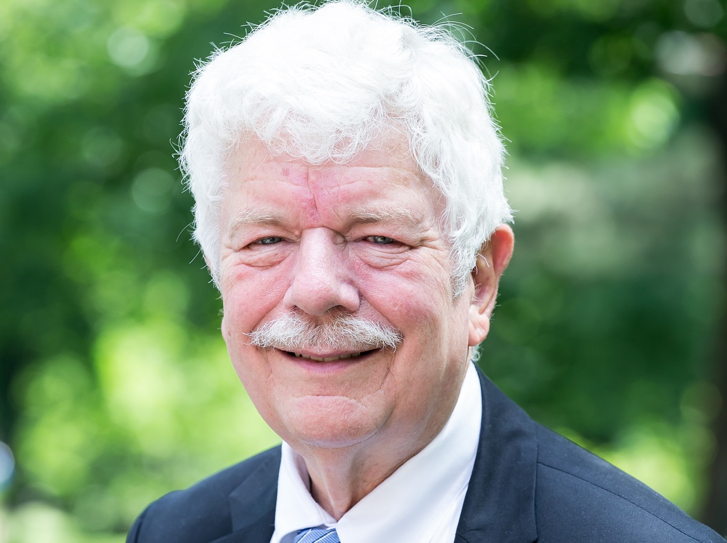 Alan Hayes Alan Hayes