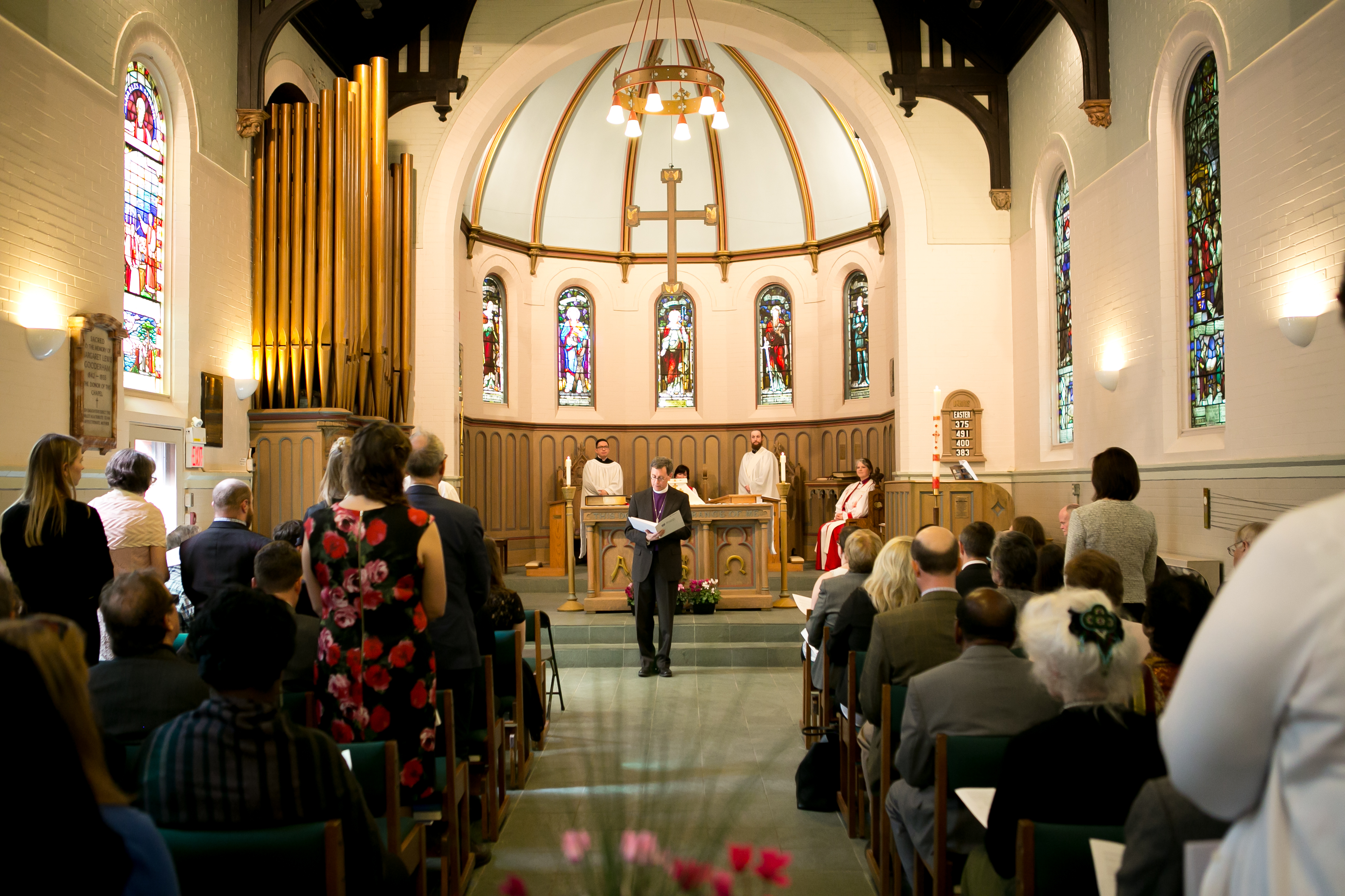 Chapel with new graduates