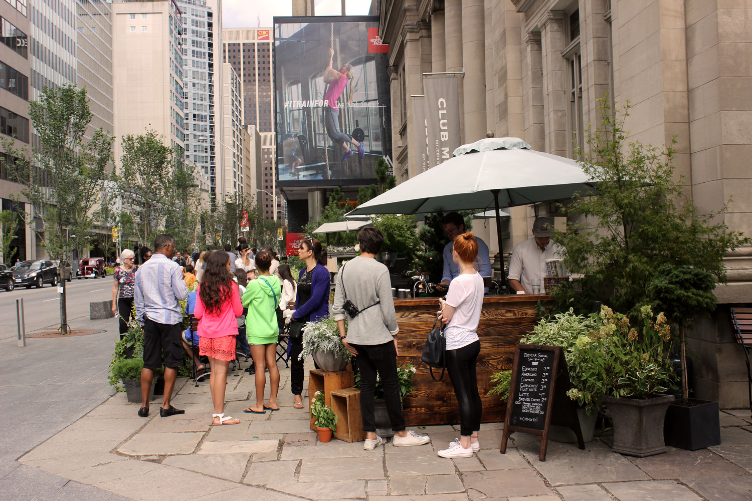 Many shops and vendors are just around the corner